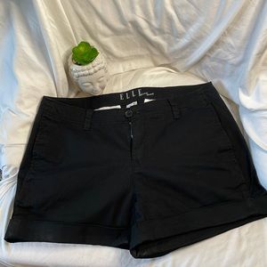 Elle  Chino Shorts Black Size 8